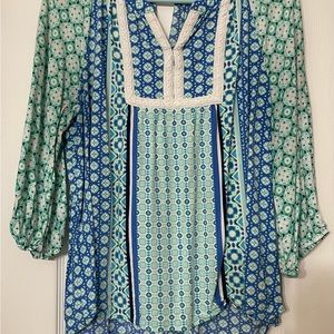 Crown and ivy ladies shirt